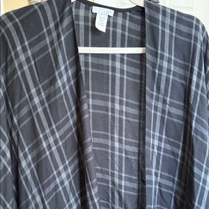 Beautiful NWOT one size JJill Ruana kimono black gray plaid great for all season